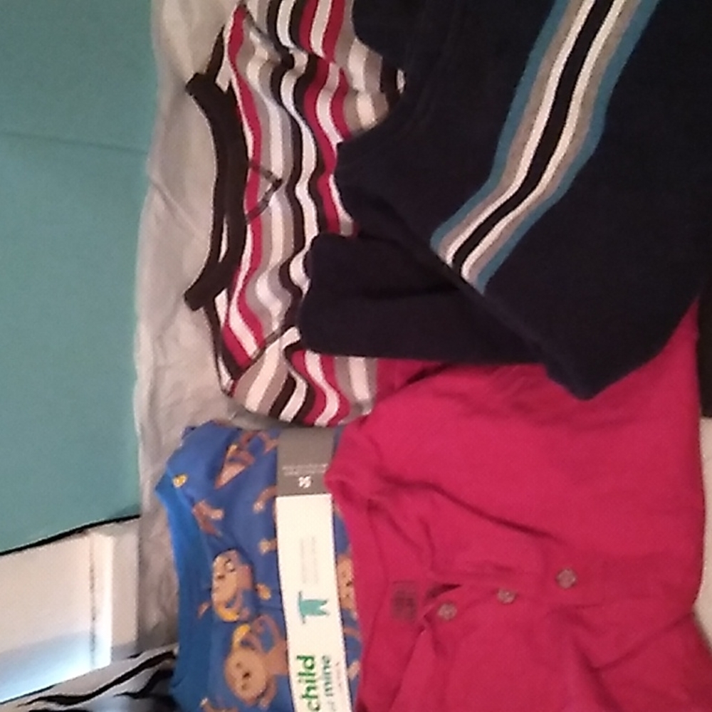 1 new 5t blanket sleeper and 3 size 5/6, 6/7 shirts. Shirts in last pic(3)r free